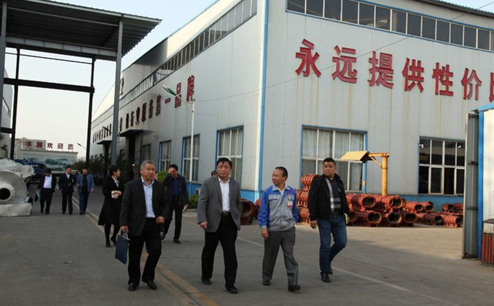 會后，企業家們參觀金格瑞生產間