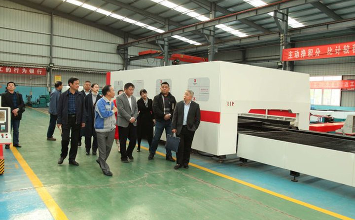 企業家們參觀金格瑞生產間