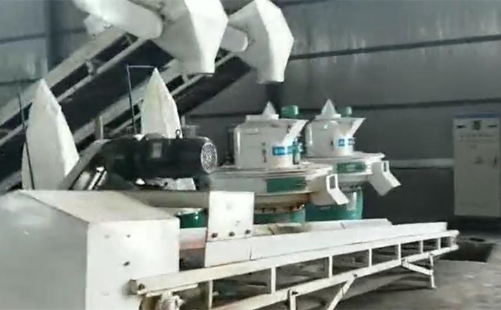 黑河秸稈顆粒機生產(chǎn)線調(diào)試成功